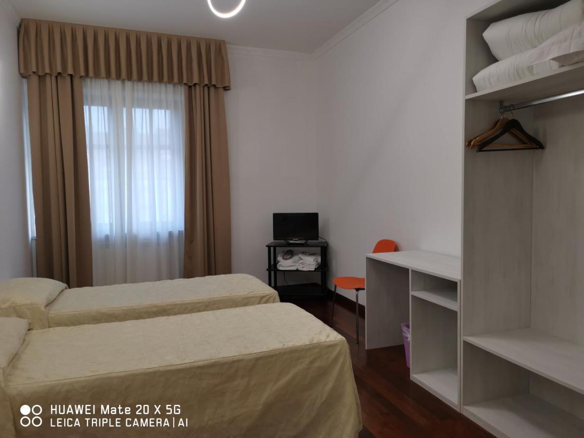 Guesthouse Central Station Group - Via Sammartini 15 Mediolan Zewnętrze zdjęcie