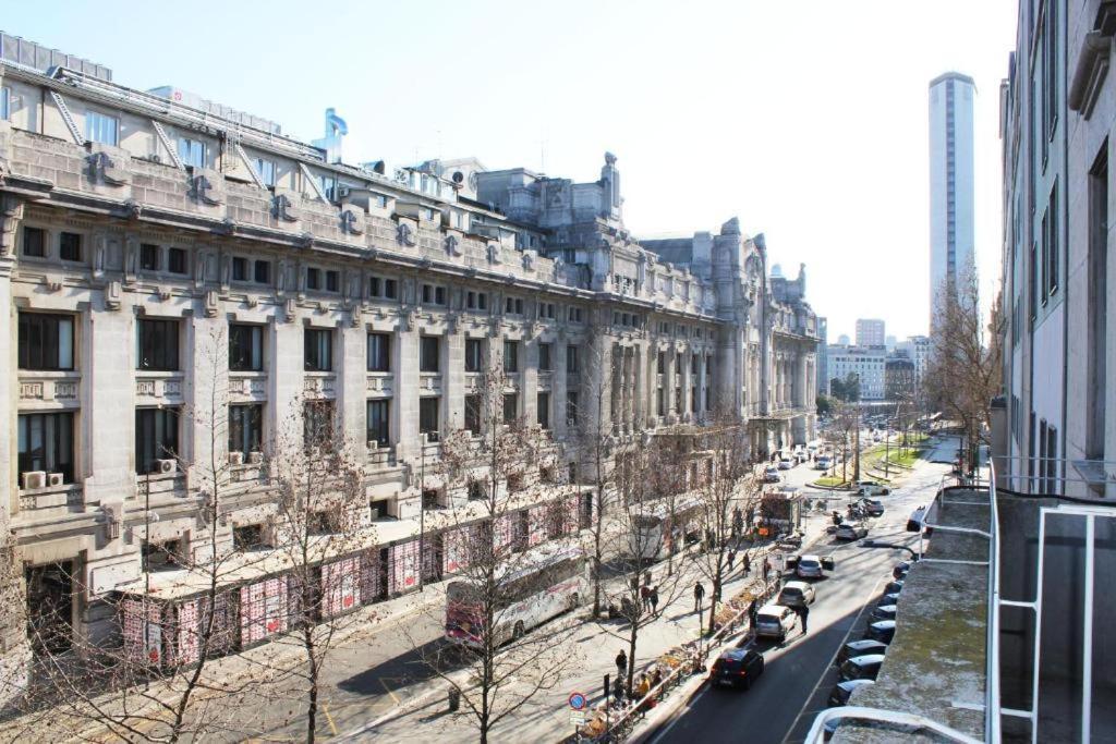 Guesthouse Central Station Group - Via Sammartini 15 Mediolan Zewnętrze zdjęcie